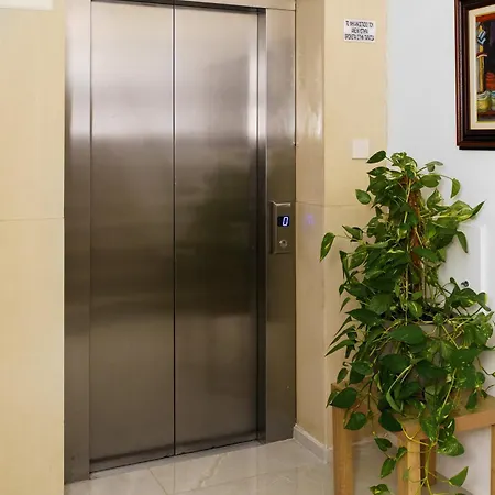 2 Bdr Flat St Lazaros -arsinoe Apartamento *