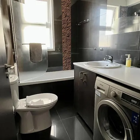 2 Bdr Flat St Lazaros -arsinoe *